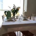 Bed & Breakfast Binario 5 Lucca