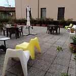 Bed & Breakfast Binario 5 Lucca