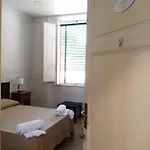 Bed & Breakfast Binario 5 Lucca