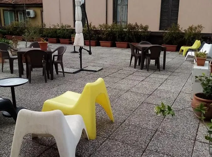 B&B Binario 5 루카