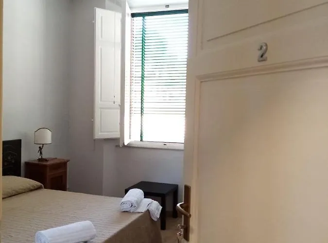 B&B Binario 5 루카