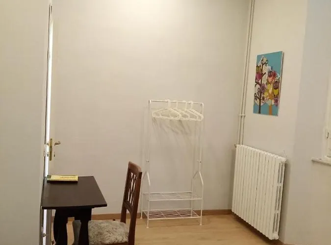 B&B Binario 5 루카