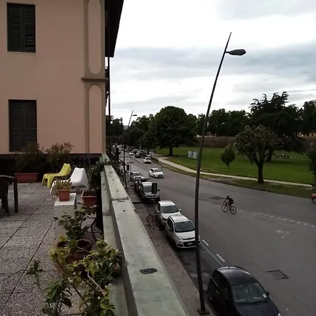 Nocleg ze śniadaniem Binario 5 *