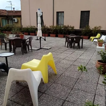 Bed & Breakfast Binario 5 Lucca